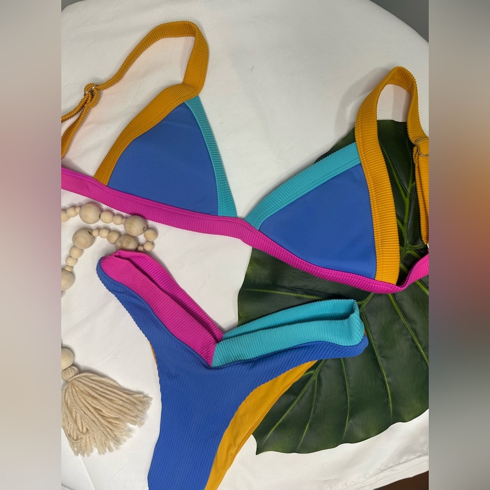 ONEONE Two Piece Swimsuit